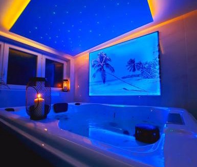 Chateauroux House | Le doux refuge - SPA privatif - Romantique - Calme