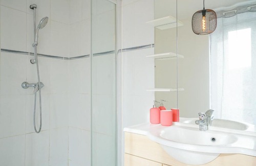 Villefranche-de-Rouergue Apartment | Le Duplex Villefranchois, spacieux et lumineux