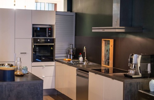 Montauban Apartment | Le Duplex - Air con - Parking - WiFi