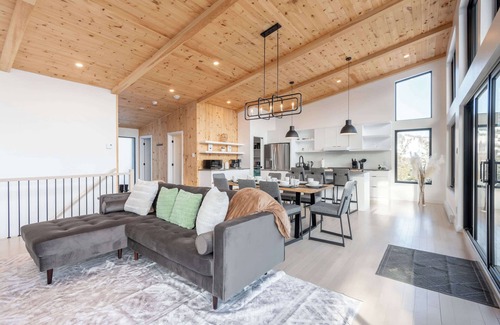Saint Come Ski Chalet | Le Eastman View | Spa & Mountain View