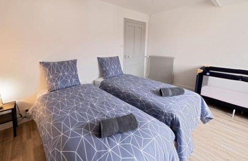 Montlucon Apartment | Le Familial - Tout équipé - Proche centre