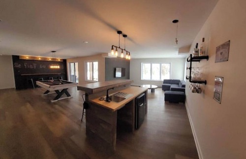 Les Pays-d'en-Haut Regional County Municipality Ski Chalet | Le Fief du Nord
