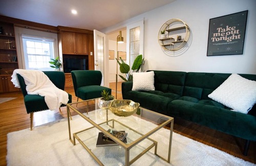 Mauricie House | Le Fleurvil - Centre-ville - Downtown