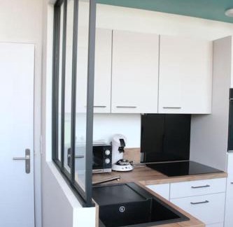 Roscoff Apartment | Le Freesia, à 20m de la plage, 5 min du centre-ville
