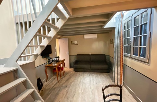Rueil-Malmaison Hotel | Le Fruit Défendu