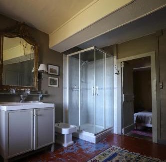 Saint-Julien-de-Civry House | Le gîte de Montjardin du Château de Vaulx