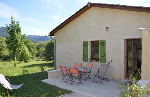 Die House | Le gîte de Valérie côté jardin