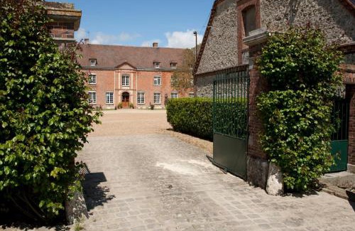 Tremblay-les-Villages House | Le gîte du Prieuré dans un coin de campagne