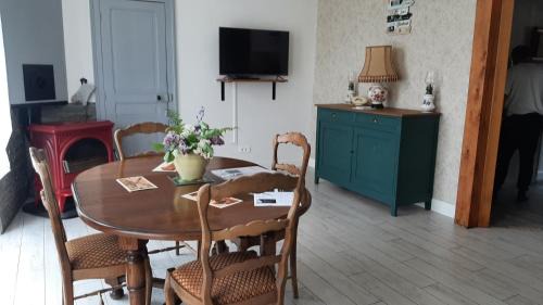 Verdun House | Le gîte embarqué - Géré par Presta-Zen'Services - Barque électrique en supplément