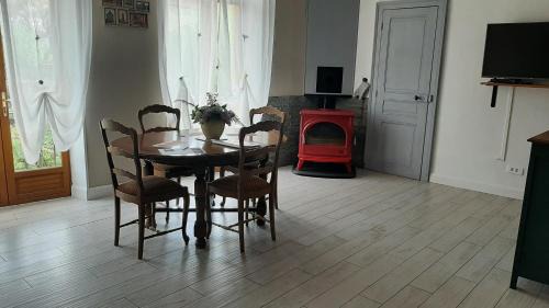 Verdun House | Le gîte embarqué - Géré par Presta-Zen'Services - Barque électrique en supplément