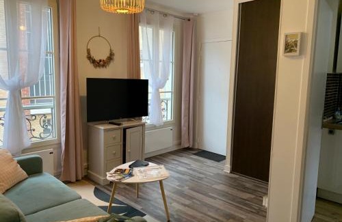 Provins Apartment | Le gîte entre val et rose