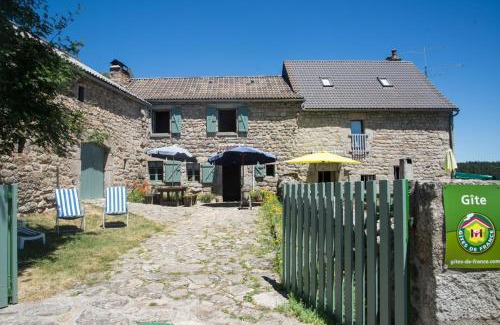 Peyre-en-Aubrac House | Le gite de marie