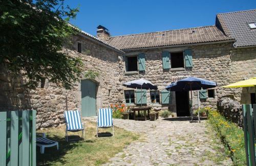 Peyre-en-Aubrac House | Le gite de marie