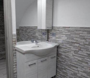 La Salle Apartment | Le Glacier