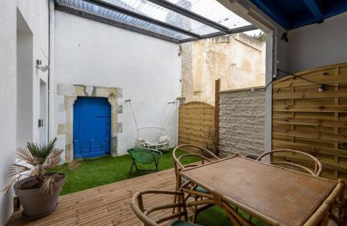 Thouars Apartment | Le Globe Trotteur ~ Centre-ville ~ Terrasse