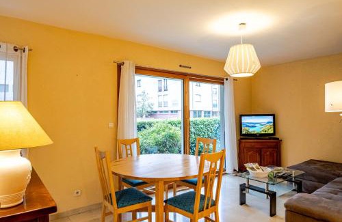 Annecy Apartment | Le Gouverneur, 100m du lac avec parking