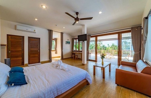 Wok Tum Hotel | Le Grand bleu Hotel