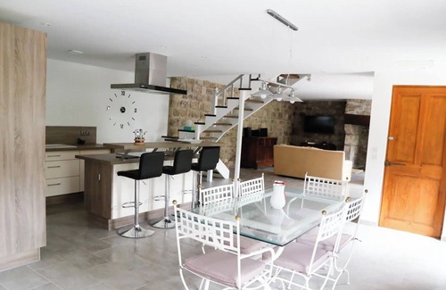 Usclades-et-Rieutord House | Le Grand Gîte du Plateau (12 people)