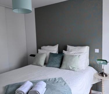 Combs-la-Ville Apartment | Le grand Nid de Combs