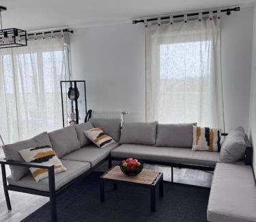 Combs-la-Ville Apartment | Le grand Nid de Combs
