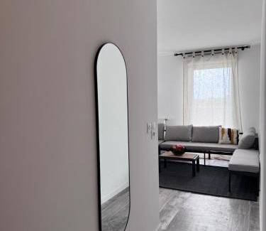 Combs-la-Ville Apartment | Le grand Nid de Combs