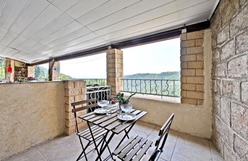 Ribes Apartment | Le Grand Val - Appt pour 3 vue sur la vallée