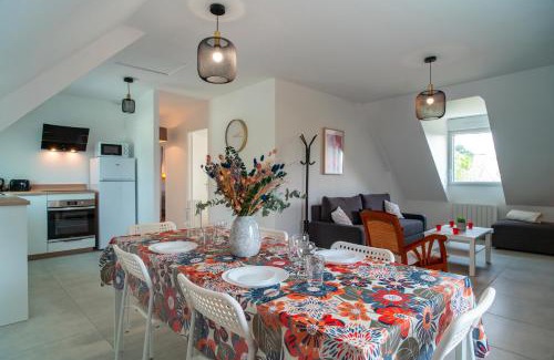 Locmariaquer Apartment | Le Haut du Nelud - Appt dans maison avec jardin