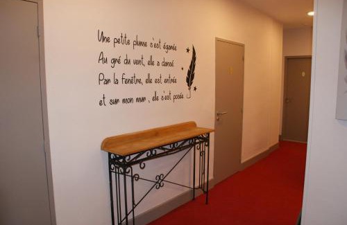 Pays-de-Belves Hotel | Le Home