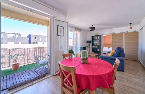 Sud-Gare Apartment | Le Jacques Cartier - appartement T2 - terrasse et parking