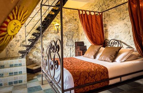 Brissac House | Le Jardin aux Sources