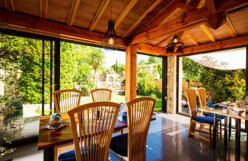 Brissac House | Le Jardin aux Sources