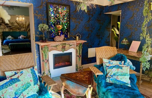 Mouleydier Apartment | Le Jardin Perché: Suite for Two