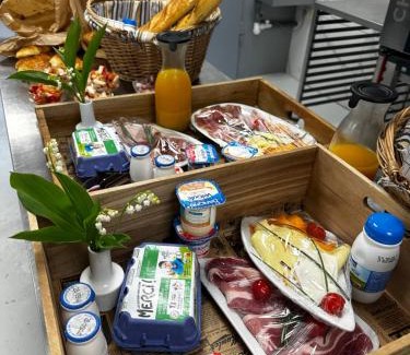 Vireux-Wallerand House | Le Lavandin Gite familial 10 -12p