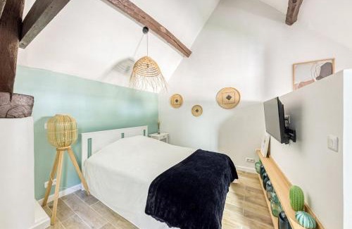Carrieres-sous-Poissy Apartment | Le Lime Studio Green