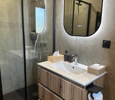 Rosieres-pres-Troyes Apartment | Le Lodge du Caillotin