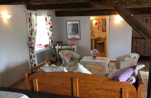 Champigny-sur-Veude Bed & Breakfast | Le Logis de la Pataudière