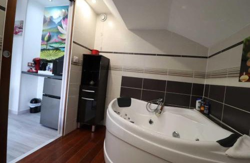 Albertville House | Le Lotus Blanc