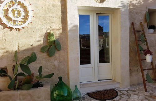 Sasso Caveoso House | Le Luminarie Sassi - house in the rock in the heart of the Sassi of Matera