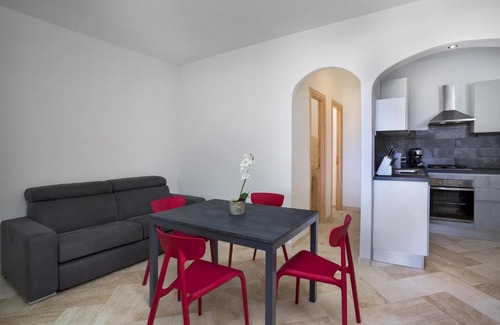 Cannigione House | Le Maree Apartments
