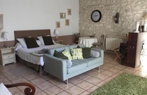 Plan-d'Orgon Bed & Breakfast | Le Mas d'Hermès