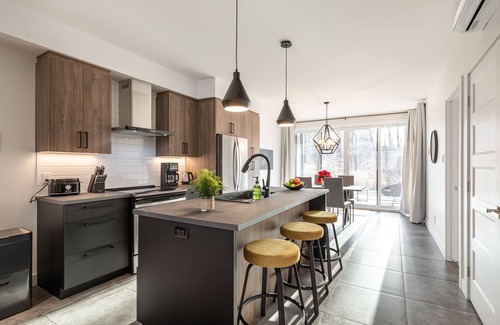 Magog Condo | Le Memph: 1-bedroom condo-chalet with shared SPA Lake Memphremagog
