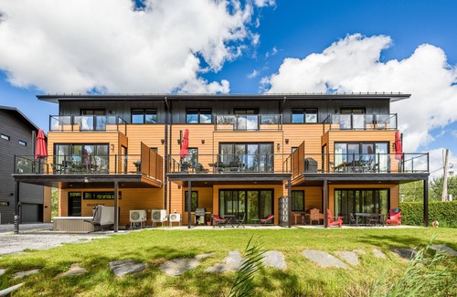 Magog Condo | Le Memph: 1-bedroom condo-chalet with shared SPA Lake Memphremagog