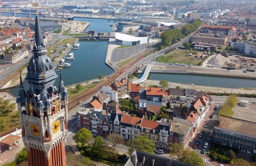 Calais City Center Apartment | Le Minck vue phare de Calais