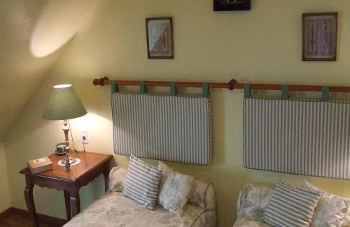 La Cropte Bed & Breakfast | Le Moulin d'Hys