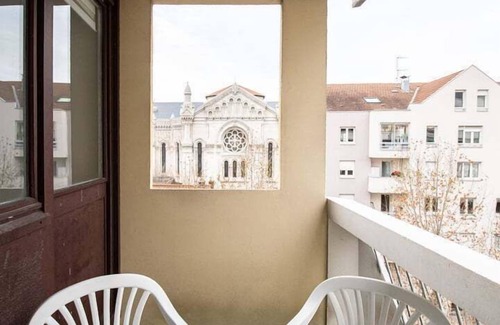 Villette Gare Apartment | Le Nazareth - Lyon Part-Dieu + balcon + garage
