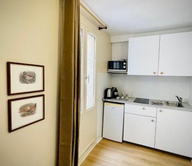 Villebon-sur-Yvette Apartment | Le Nid Bellifontain