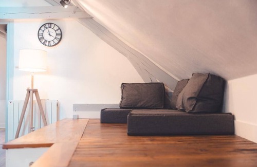 La Riche Apartment | Le Nid d'Aigle - Spacious attic accommodation