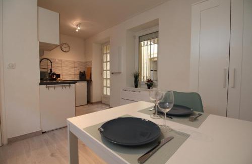 Saint - Aubin - Dupuy Apartment | Le Nid de la Colombe - Hypercentre