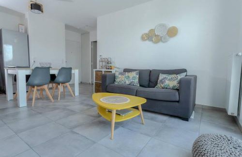 Annecy Apartment | Le Nid des Romains - T2 neuf - Balcon - vue