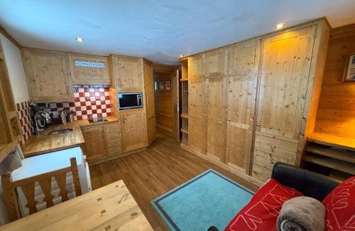 Le Cret Apartment | Le Nid Douillé du Crêt, parking et terrasse